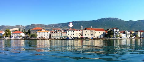 Our house is situated just on the coastline in the center of Kaštel Stari