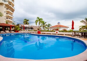Condo - Image 1
