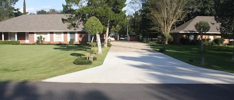 Driveway view of house