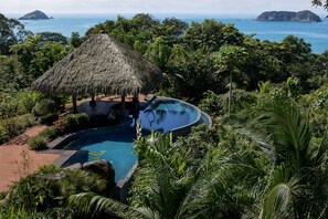 jungle & ocean, roar of ocean and songs of birds. Elephant Rock in the distanc