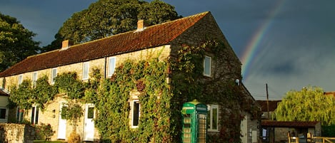 Kirkdale Cottage