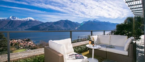 Terrasse privée avec vue sur le lac