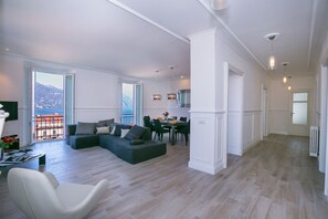 Wohn- und Esszimmer