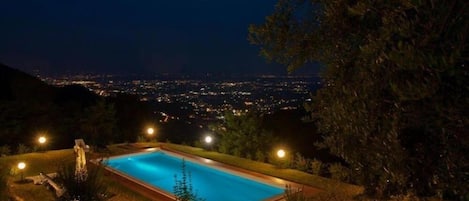 The pool in the night