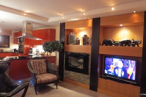 Living room/Kitchen
