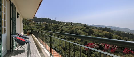 Terraço com vista magnifica sobe mar.