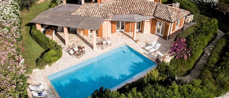 Villacool with its beautiful swimming pool