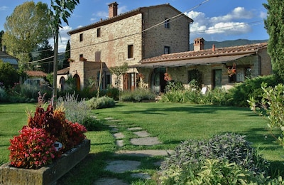 Eigene Wohnung im alten toskanischen Bauernhaus mit Pool