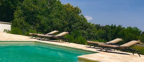 Relaxing section of this great salt water pool