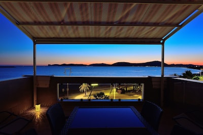 Repräsentatives Penthouse am Meer mit atemberaubendem Panoramablick - Wi-Fi