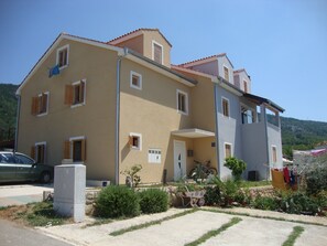 Esterno