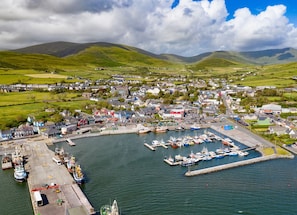 Dingle Harbour, Self Catering, Dingle, County Kerry, Ireland