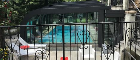 “ Mon Amour” appartement in ville vue lac avec jardin et piscine