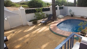 Front garden ,Shower, pool, sun loungers,parasol, garden furniture