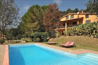 La Viridiana - Landhaus mit privatem Pool in einer ruhigen Landschaft