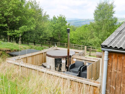 Ash Bank, Jacobs Wood, SILSDEN