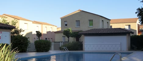 Piscine collective et sécurisée Domaine de la Plage