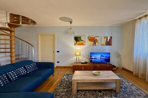 Living and dining room