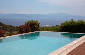 Sea-view from the pool
