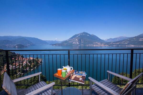 Vue sur le lac