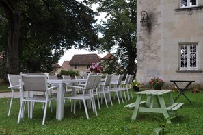 Pour les déjeuners et diners dehors en groupe...