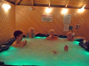 OUR HOTTUB IS THE BEST THING EVER, PURE ENDULGENCE WITH SPA MASSAGE JETS