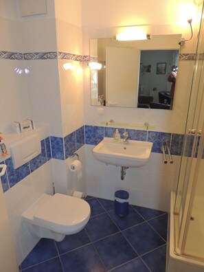 Bad/Dusche/WC