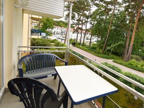 Balkon mit Blick zum Kurpark und zum Wasser