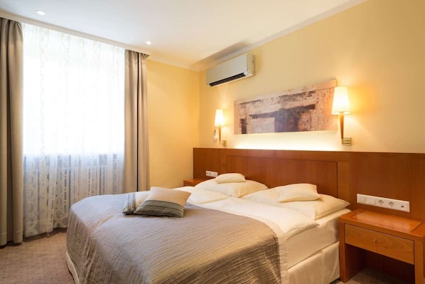 Doppelzimmer Komfort 2 (Terrasse)-Doppelzimmer Komfort mit Terrasse