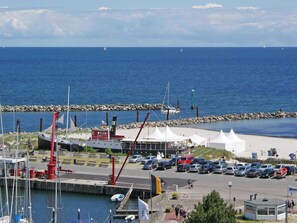 Hafeneinfahrt und Südstrand