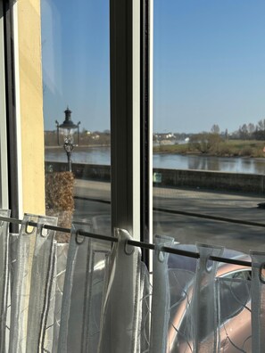 Blick aus dem Wohnzimmer-Fenster