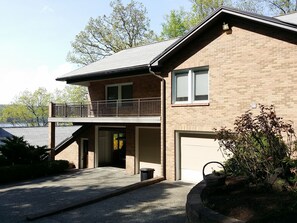 View of the house from driveway
