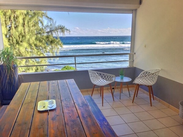 terrasse sur la, plage & le lagon