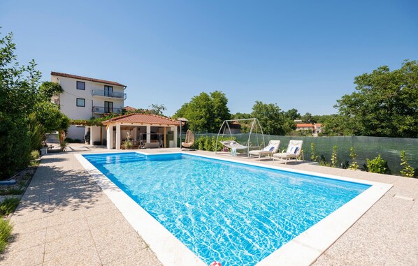pool