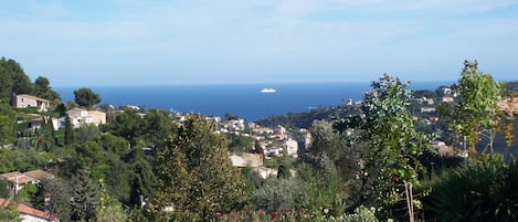 PANORAMC SEA VIEW WITH INFINITY POOL
 
