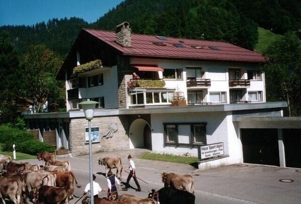 Haus Sport Alpin - Wanderwege und Fahrradweg ab dem Haus
