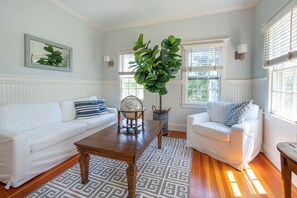 Front sitting room