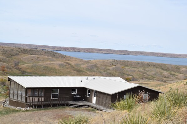 15 Bed Lodge on the Missouri River.  Your group is the only occupant of Lodge.