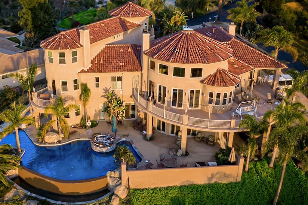 Hilltop Mansion Perfect For Families San Diego County