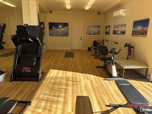 Gym includes treadmill, recumbent bikes, Elyptical, free weights, aerobics/yoga