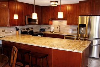 Kamaole Sands, bldg 9, remodeled, ground floor, across the street from the beach