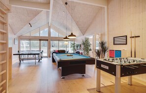 Spielezimmer