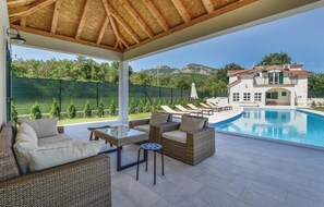 balcony-terrace