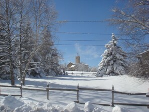 Skidåkning och snöaktiviteter