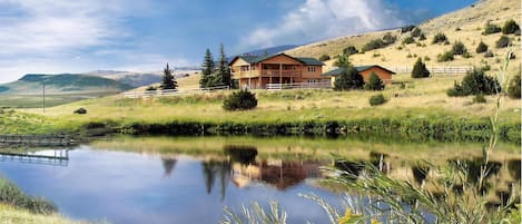 Cold Creek Cabin in summer