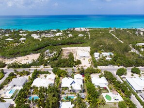 Location Location in the best neighbourhood in Turks and Caicos - gated
