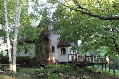 Relax and Rejuvenate at this Quiet Cottage in the Heart of the Driftless Area