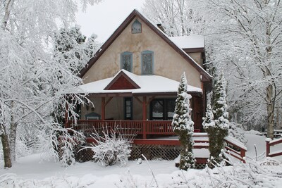 Relax and Rejuvenate at this Quiet Cottage in the Heart of the Driftless Area