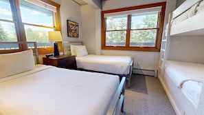 Guest Room Twin Beds