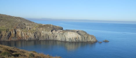 Crique de la Mauresque (2  mn à pieds)